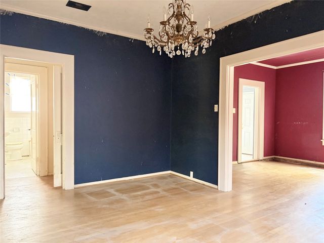 6147 Richmond Avenue, Dallas, TX 75214