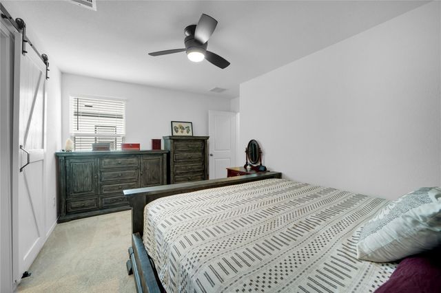 36 Trinity CIR, Lockhart, TX 78644