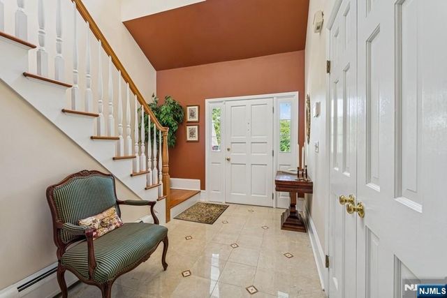 1043 Westwood Avenue, Old Tappan, NJ 07675