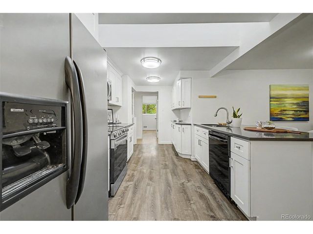 3076 S Holly Pl, Denver, CO 80222