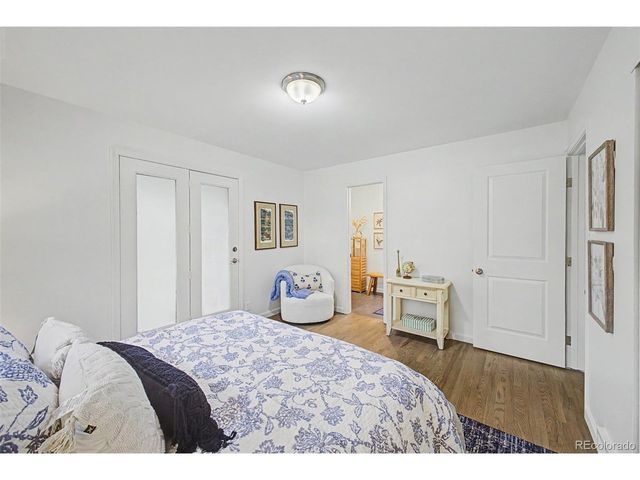 3076 S Holly Pl, Denver, CO 80222