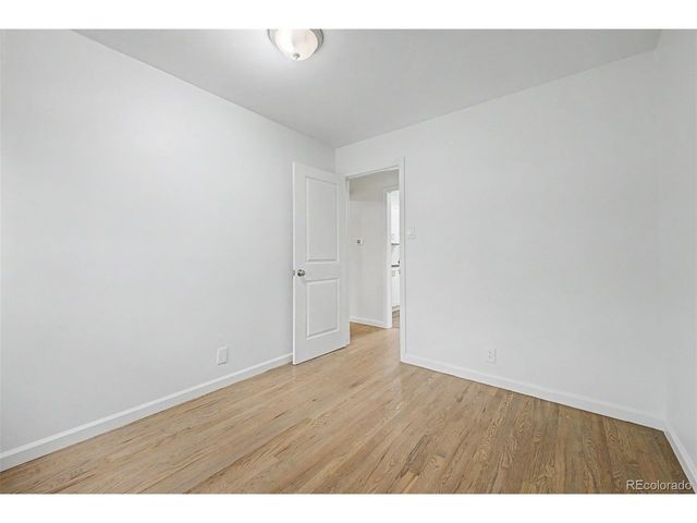 3076 S Holly Pl, Denver, CO 80222