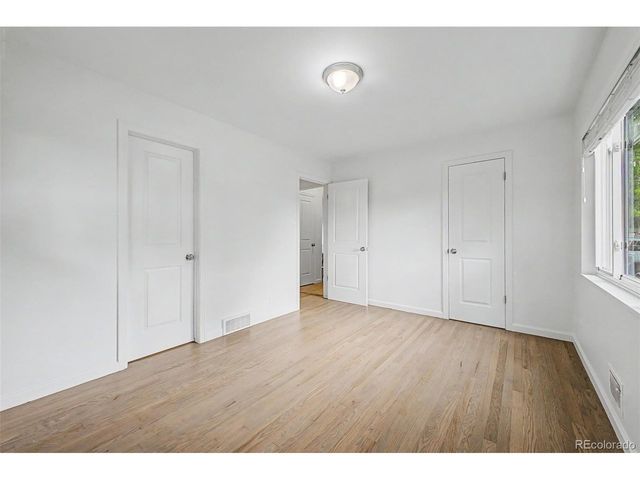 3076 S Holly Pl, Denver, CO 80222