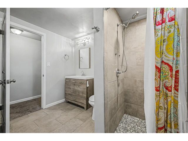 3076 S Holly Pl, Denver, CO 80222