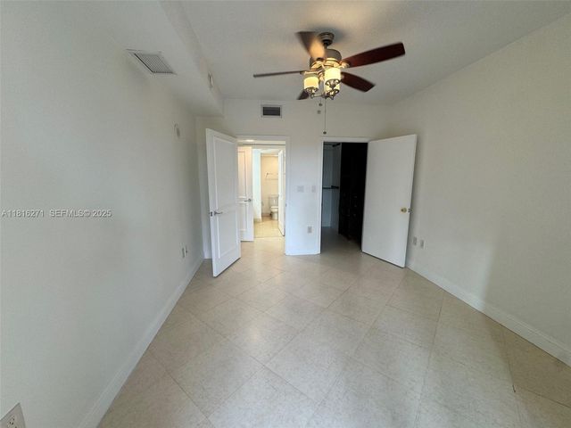 19900 E Country Club Drive 209, Aventura, FL 33180