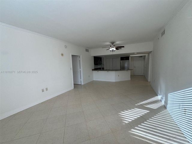 19900 E Country Club Drive 209, Aventura, FL 33180
