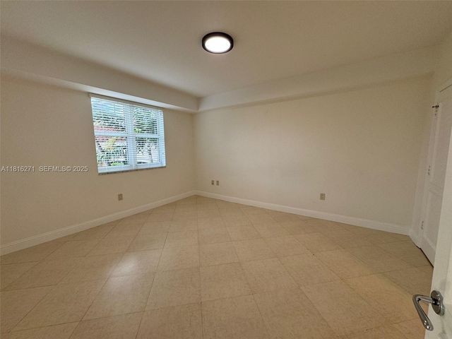 19900 E Country Club Drive 209, Aventura, FL 33180