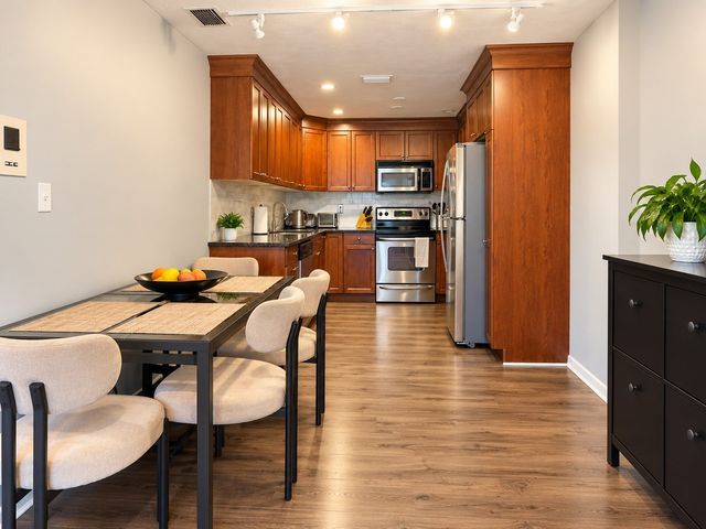 360 Neponset Street 509, Canton, MA 02021