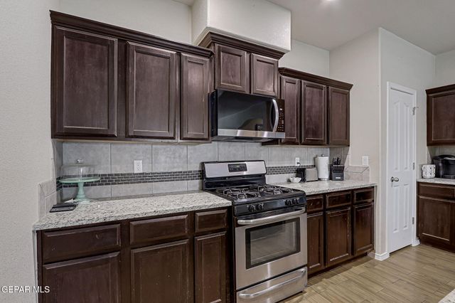 14645 Rockbridge Avenue, El Paso, TX 79938