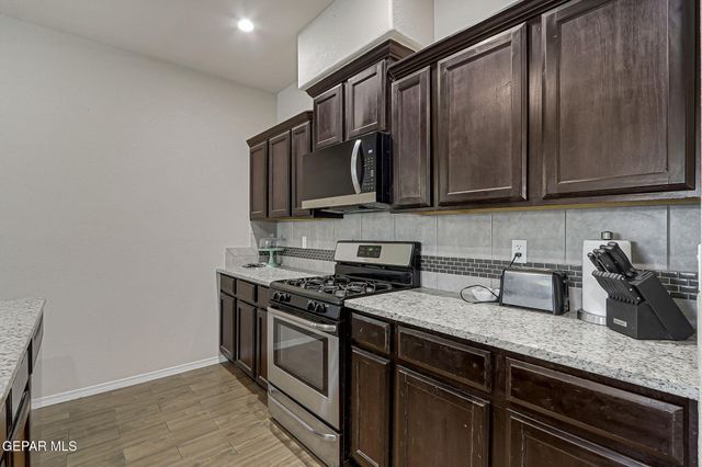 14645 Rockbridge Avenue, El Paso, TX 79938