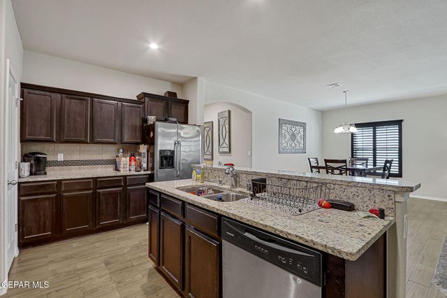 14645 Rockbridge Avenue, El Paso, TX 79938