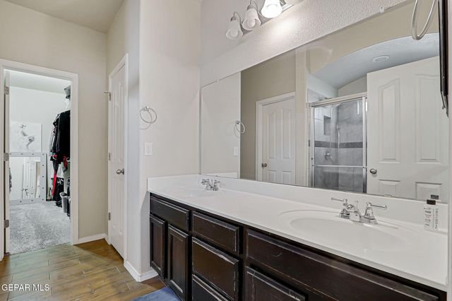 14645 Rockbridge Avenue, El Paso, TX 79938