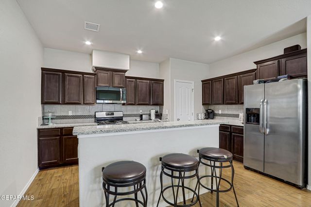 14645 Rockbridge Avenue, El Paso, TX 79938