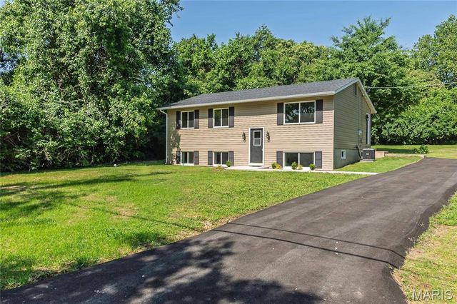 3469 Apple Tree Lane, Bridgeton, MO 63044