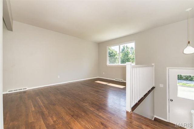 3469 Apple Tree Lane, Bridgeton, MO 63044