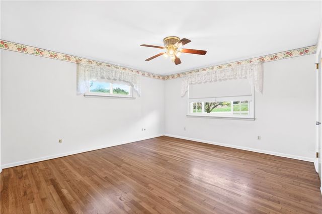 170 Crawford Lane, Rostraver, PA 15012
