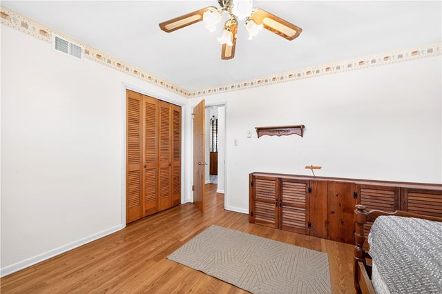 170 Crawford Lane, Rostraver, PA 15012