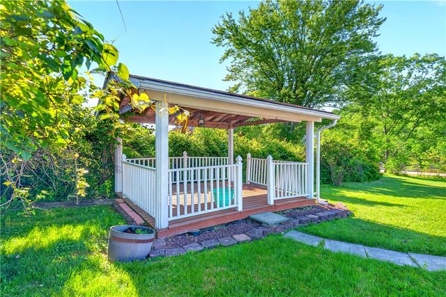 170 Crawford Lane, Rostraver, PA 15012