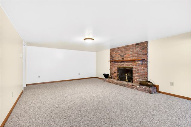 170 Crawford Lane, Rostraver, PA 15012