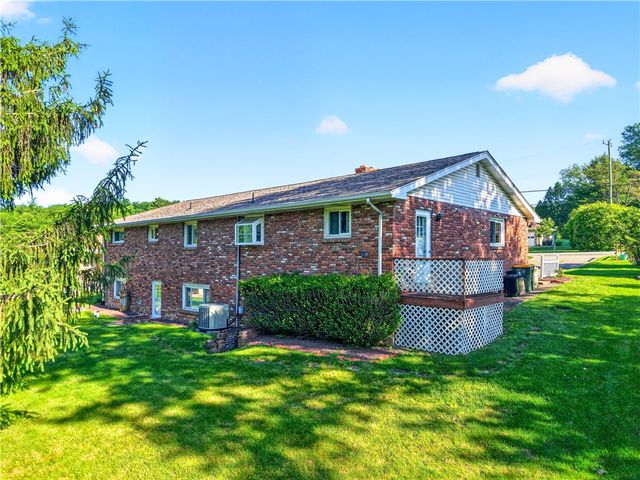 170 Crawford Lane, Rostraver, PA 15012