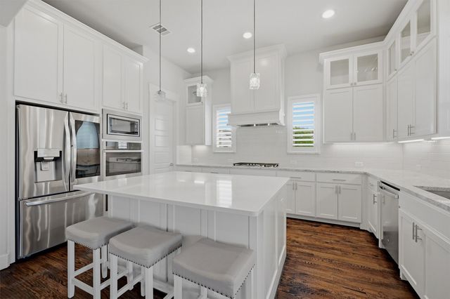 1617 High Bridge Court, Gunter, TX 75058