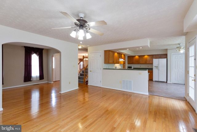 6 ARGYLE HILLS DR, Fredericksburg, VA 22405