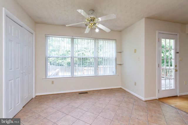 6 ARGYLE HILLS DR, Fredericksburg, VA 22405