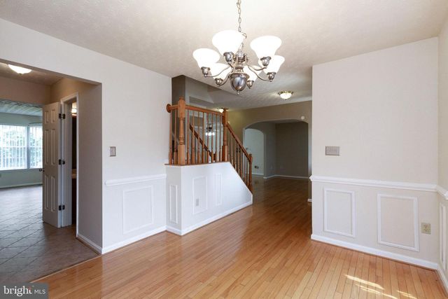 6 ARGYLE HILLS DR, Fredericksburg, VA 22405