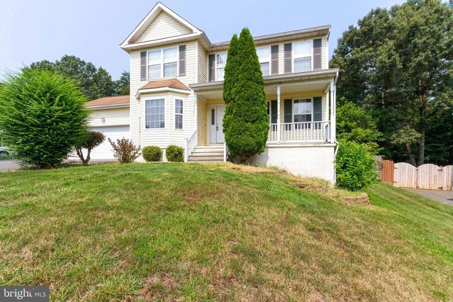 6 ARGYLE HILLS DR, Fredericksburg, VA 22405