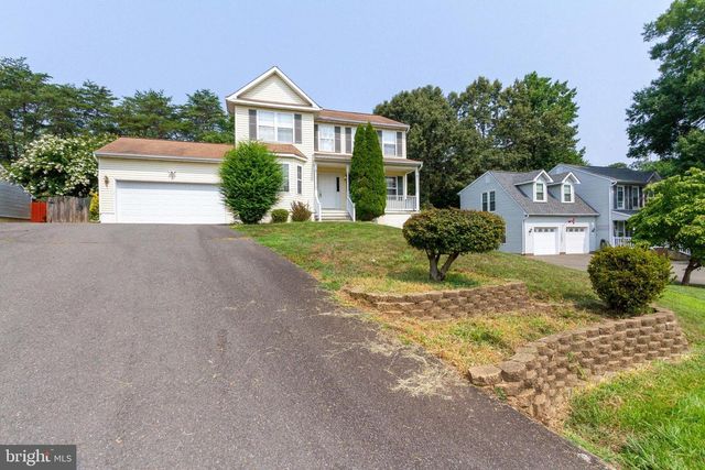 6 ARGYLE HILLS DR, Fredericksburg, VA 22405