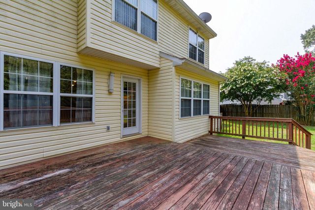 6 ARGYLE HILLS DR, Fredericksburg, VA 22405