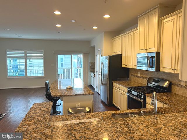 13312 WATERFORD HILLS BLVD, Germantown, MD 20874