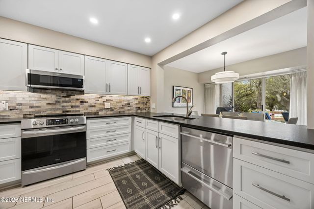 2134 BEACHWOOD Road, Fernandina Beach, FL 32034