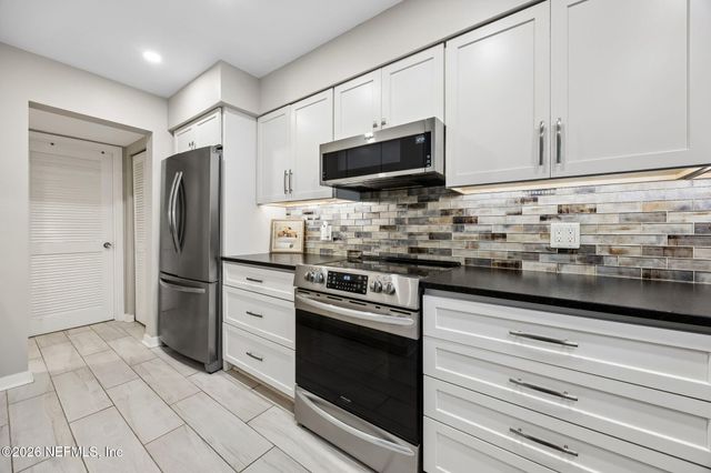 2134 BEACHWOOD Road, Fernandina Beach, FL 32034