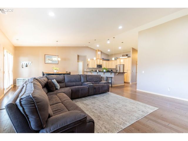 10503 I Ave, Island City, OR 97850