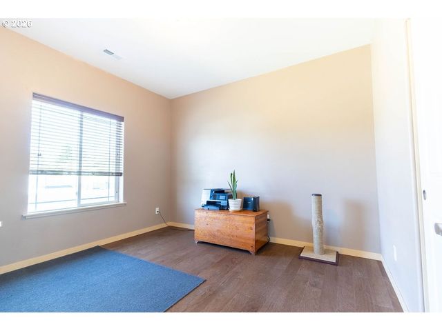 10503 I Ave, Island City, OR 97850