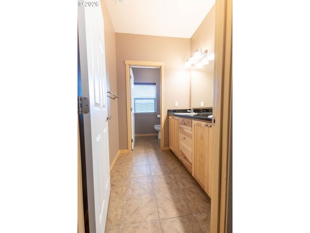 10503 I Ave, Island City, OR 97850