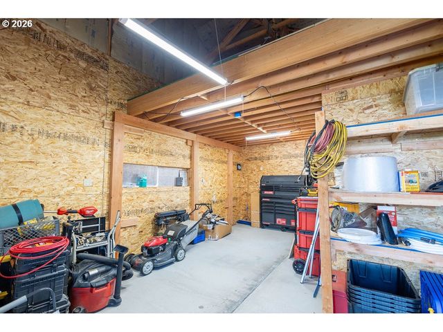 10503 I Ave, Island City, OR 97850