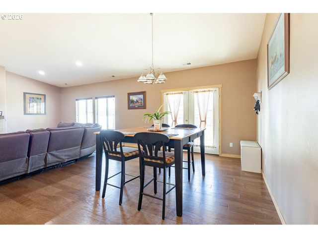 10503 I Ave, Island City, OR 97850