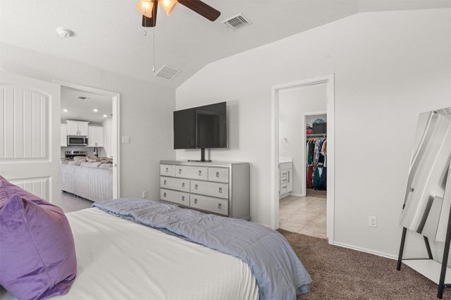 609 Ibis Falls LOOP, Jarrell, TX 76537