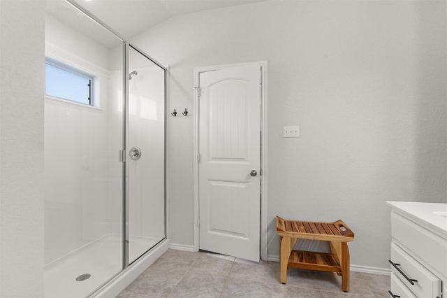 609 Ibis Falls LOOP, Jarrell, TX 76537
