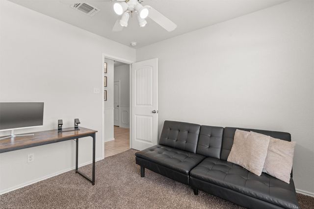 609 Ibis Falls LOOP, Jarrell, TX 76537