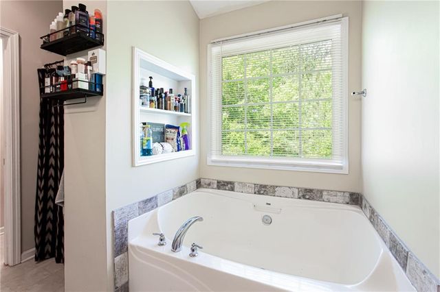 208 Overlook Point, Dallas, GA 30157