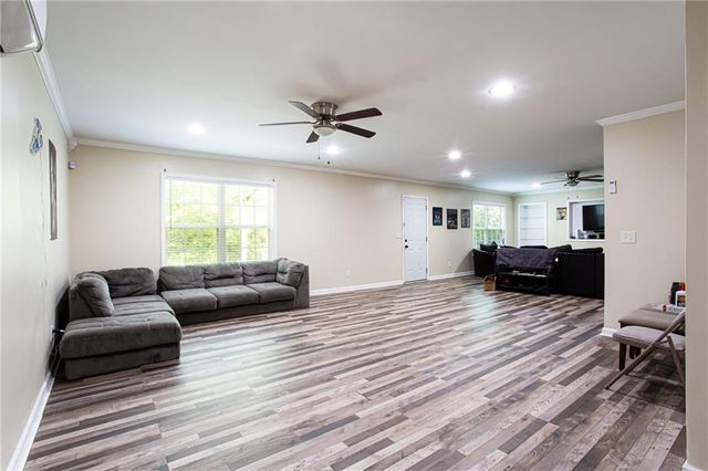 208 Overlook Point, Dallas, GA 30157