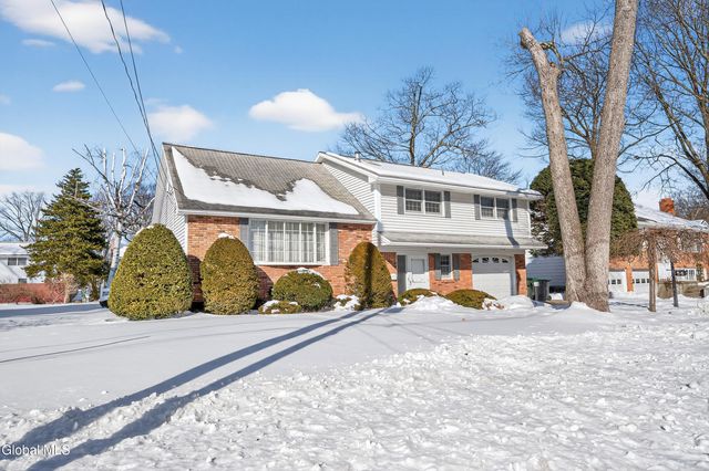 56 Bayberry Road, Rotterdam, NY 12306