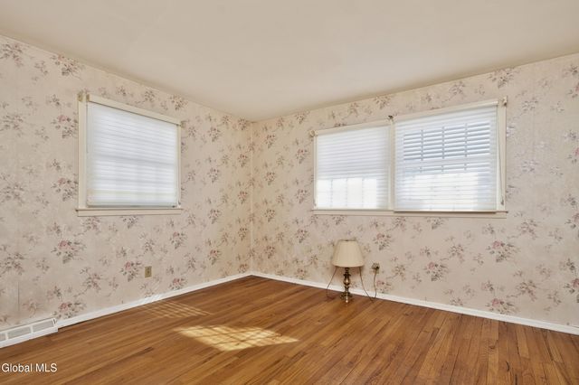 56 Bayberry Road, Rotterdam, NY 12306