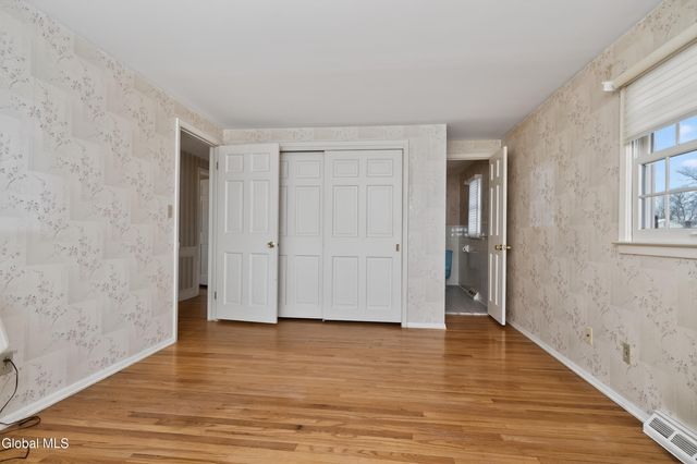 56 Bayberry Road, Rotterdam, NY 12306