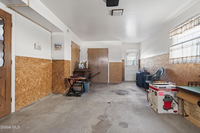 56 Bayberry Road, Rotterdam, NY 12306