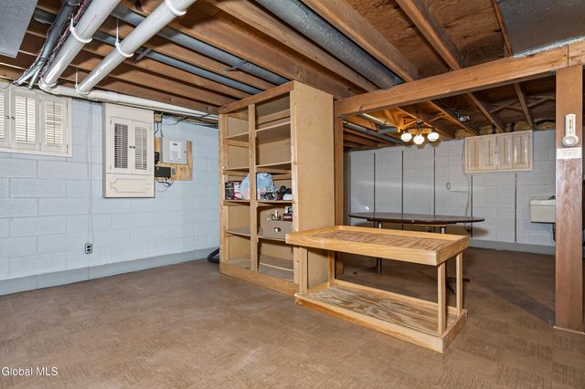 56 Bayberry Road, Rotterdam, NY 12306