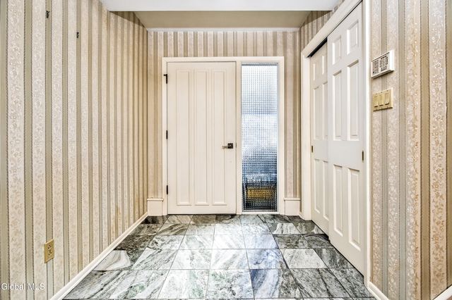 56 Bayberry Road, Rotterdam, NY 12306